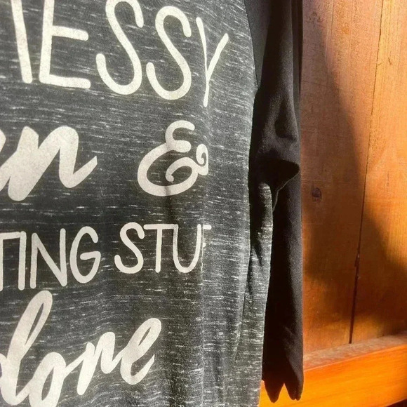 🤑 Super Cute Baseball Style Charcoal Black Quarter Sleeve Tee - Picture 4 of 8